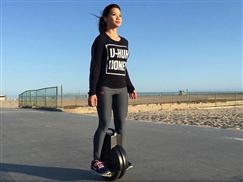   عجلة احادية 